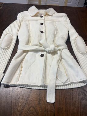 Glimmer Cream Faux-Fur Collar Button Jacket